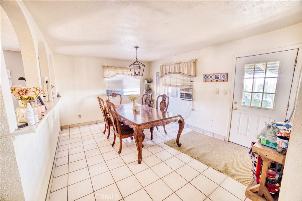 7880 S Mcmullin Grade Property Photo 3