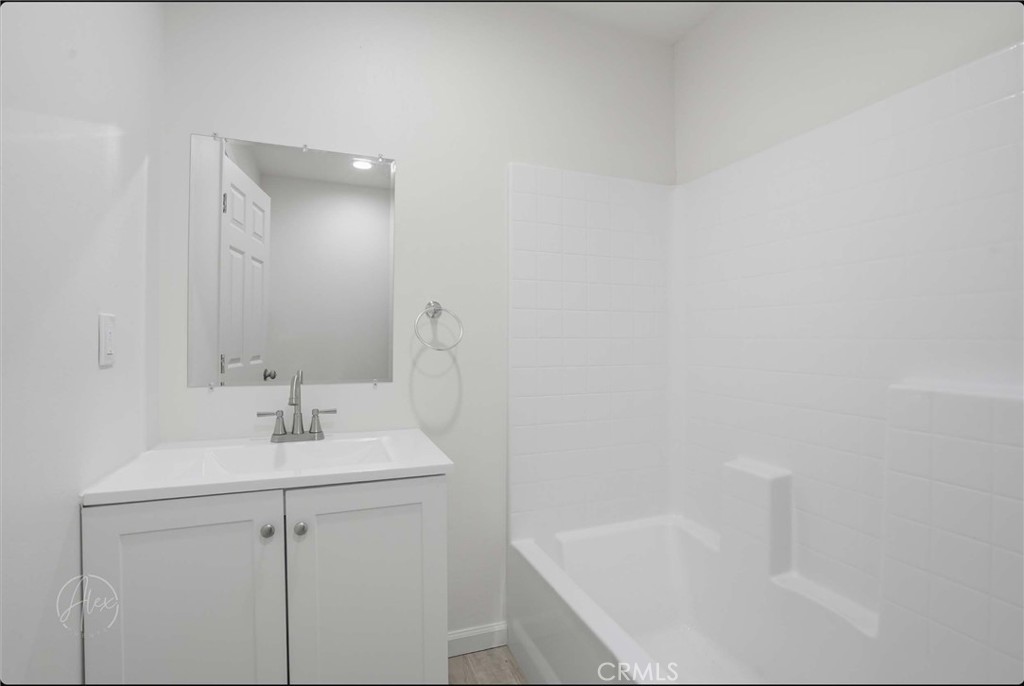 407 Washington Avenue Property Photo 4
