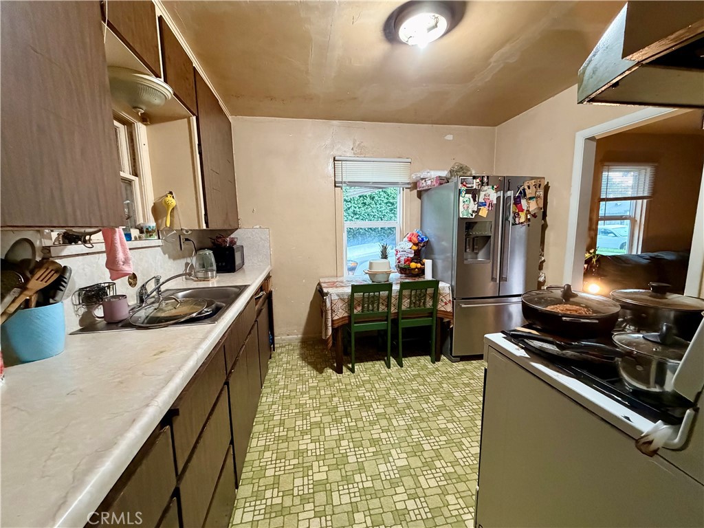 313 S K Property Photo 4
