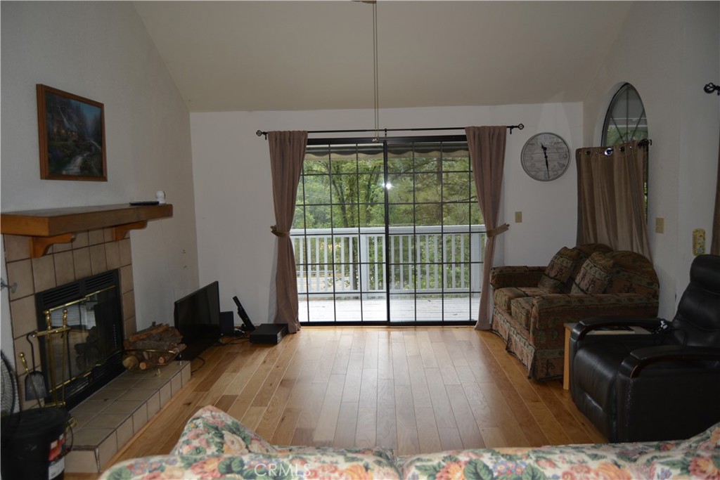 40748 Foxboro Court Property Photo 7