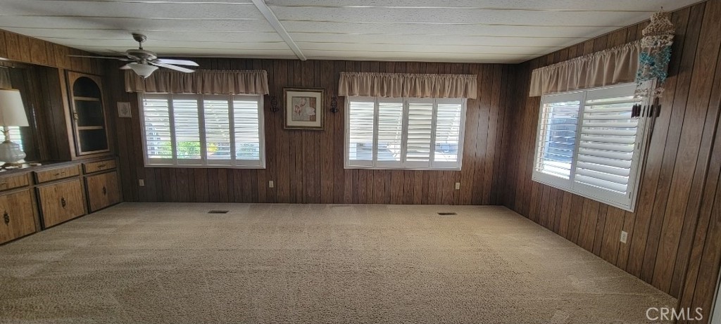 116 Leisureville Circle Property Photo 6
