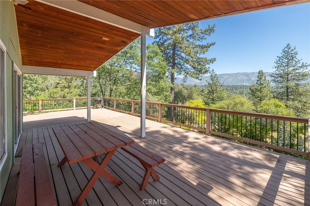 54481 Pinchot Dr. Property Photo 41