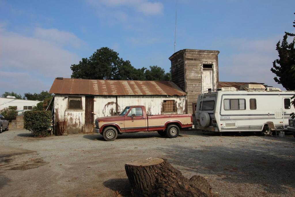 2025 Pacheco Pass Highway Property Photo 4
