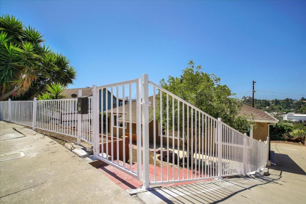 110 Navone Street Property Photo 4