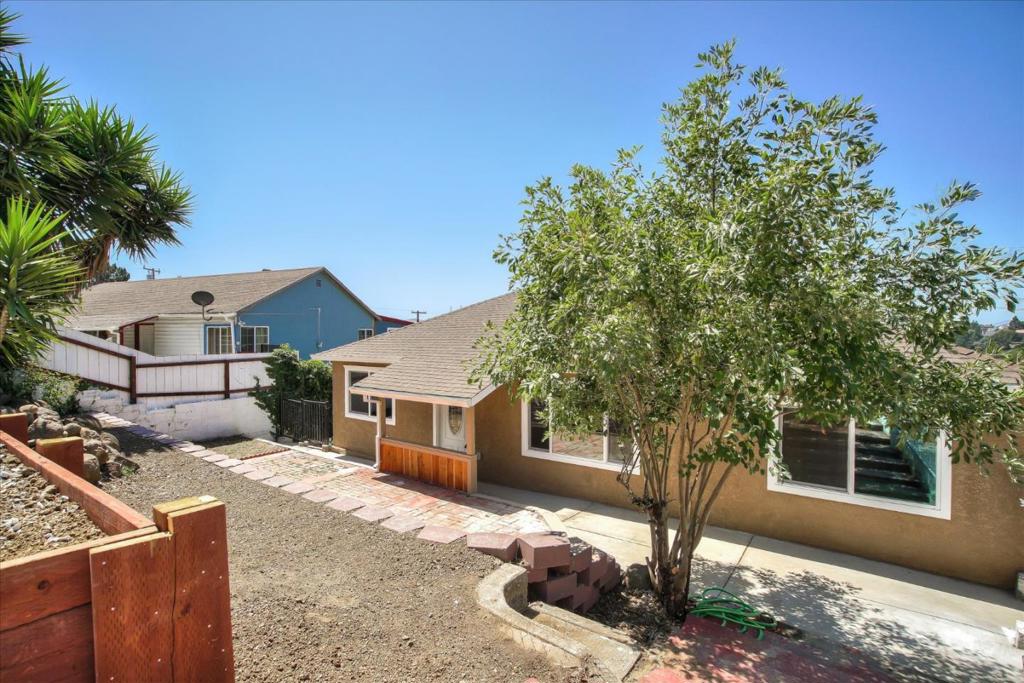 110 Navone Street Property Photo 5
