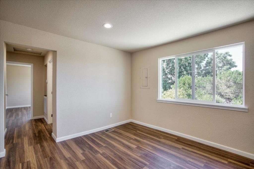 110 Navone Street Property Photo 10