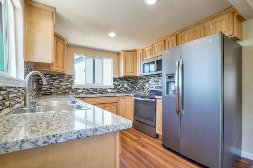 110 Navone Street Property Photo 14
