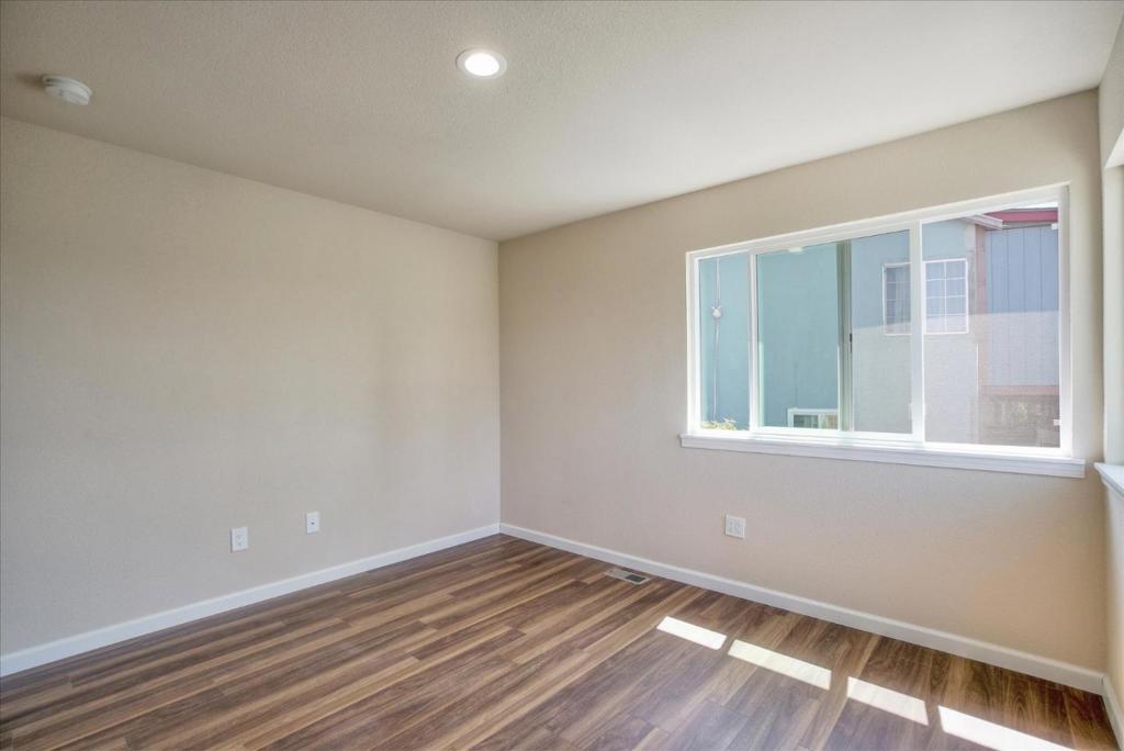 110 Navone Street Property Photo 20