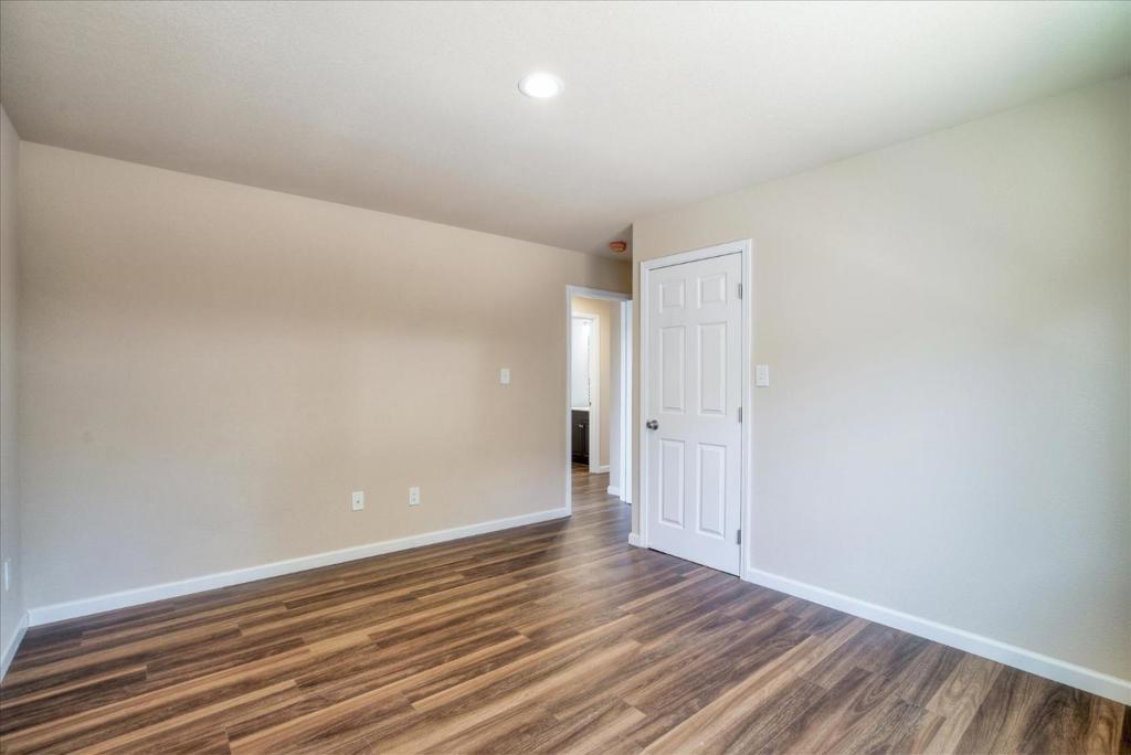 110 Navone Street Property Photo 24