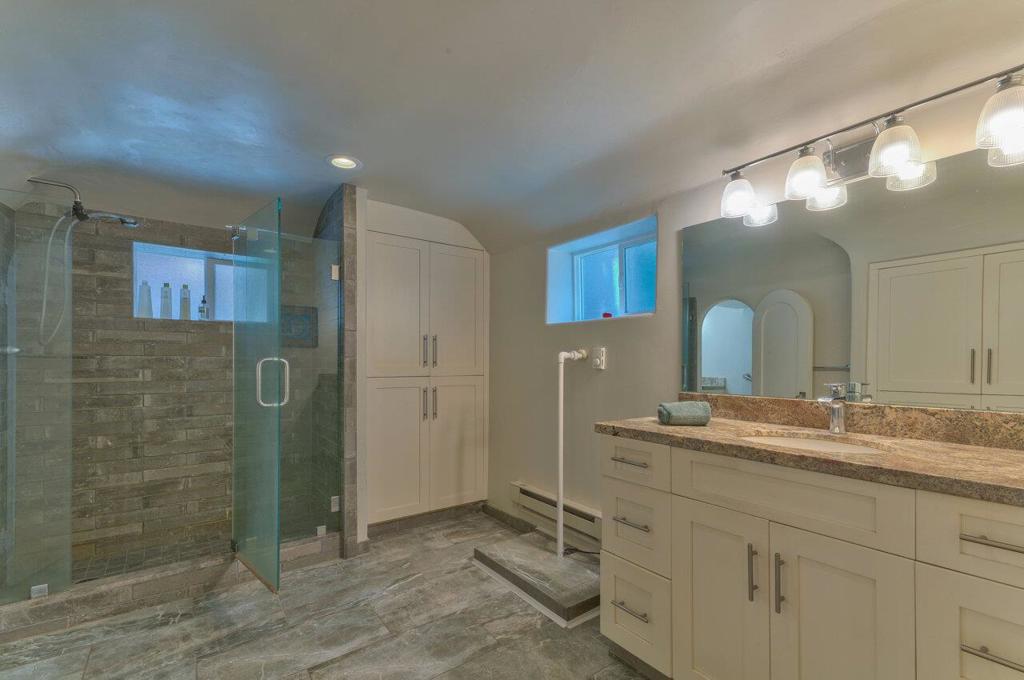 410 Pine Avenue Property Photo 14