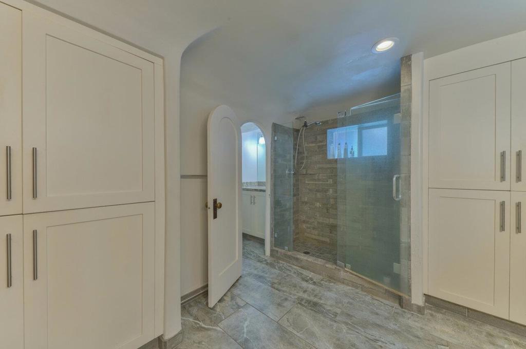 410 Pine Avenue Property Photo 15