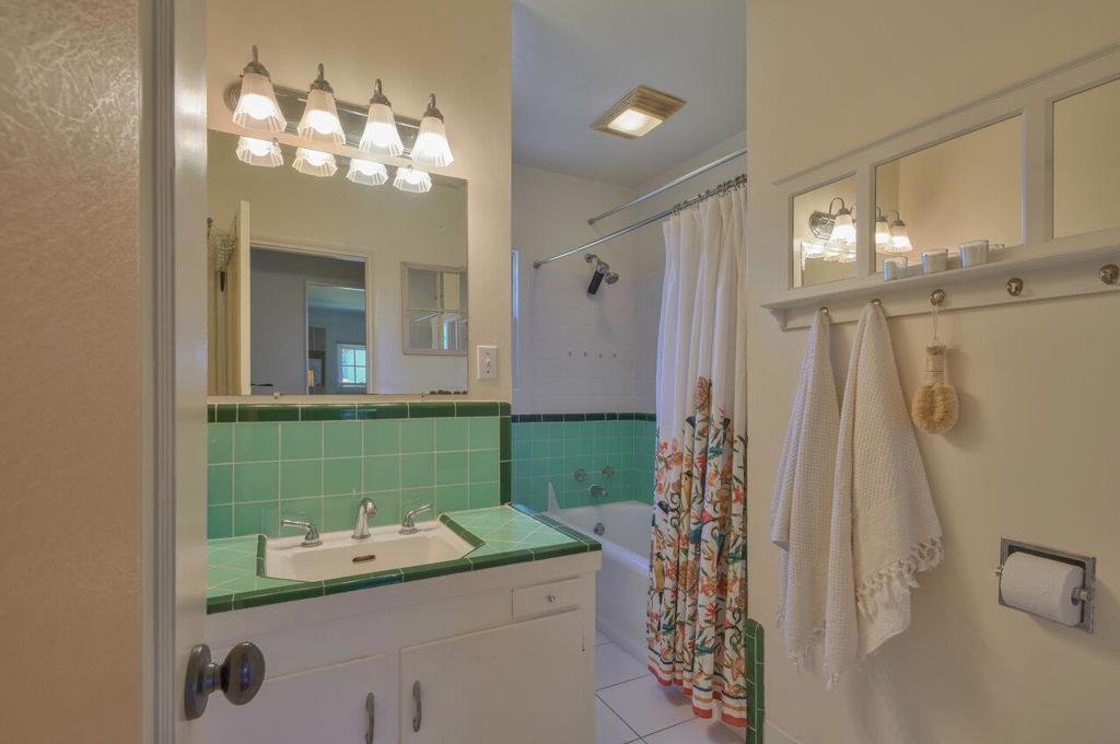 410 Pine Avenue Property Photo 23