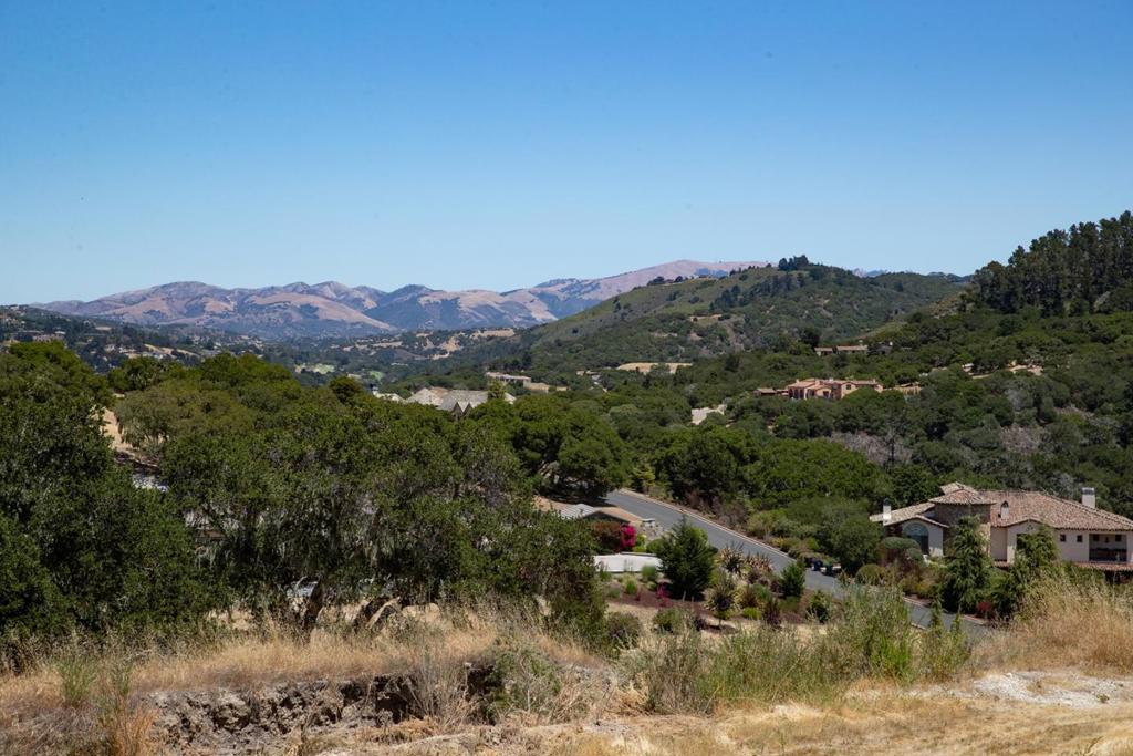 7567 Paseo Vista Property Photo 10