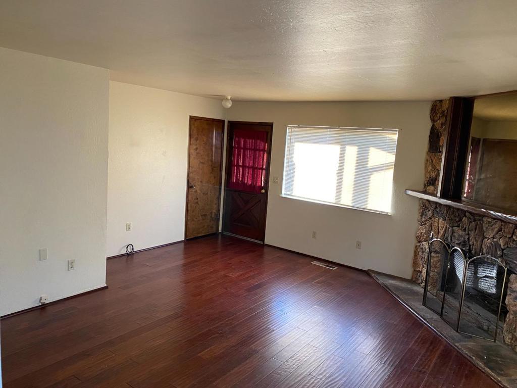 1067 Harcourt Avenue Property Photo 2