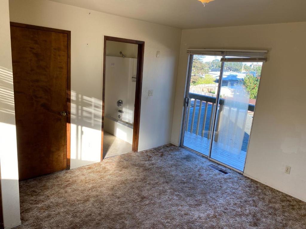1067 Harcourt Avenue Property Photo 6