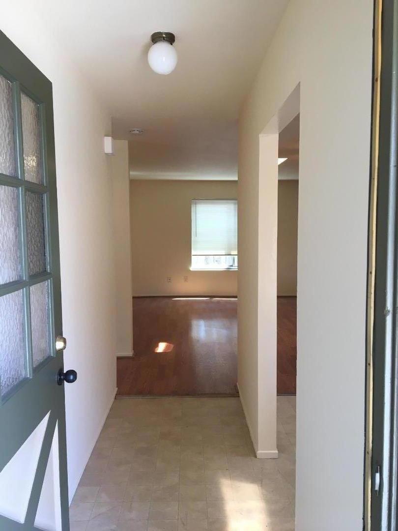 1067 Harcourt Avenue Property Photo 11