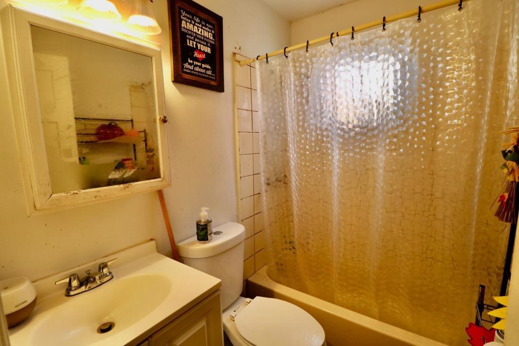 856 Hawthorne Place Property Photo 6