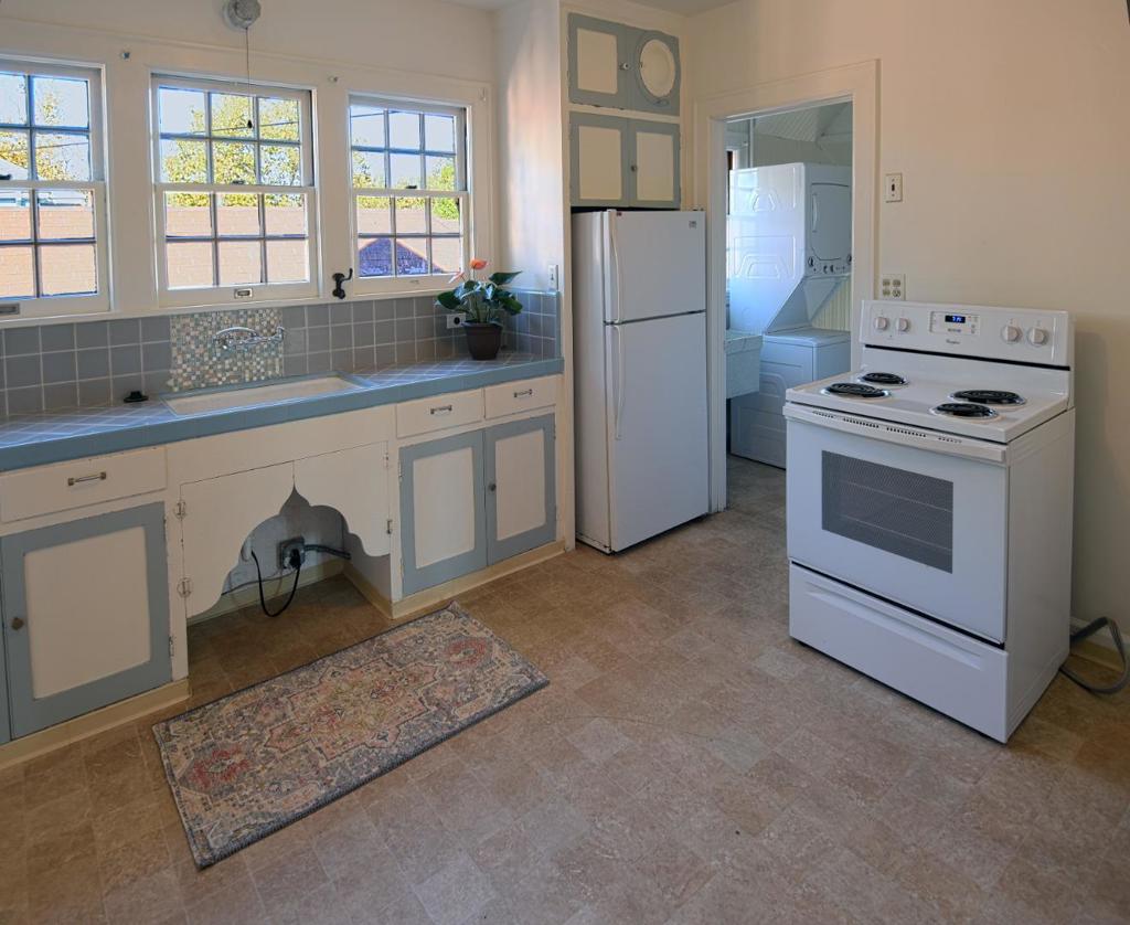929935 Monterey Street Property Photo 34