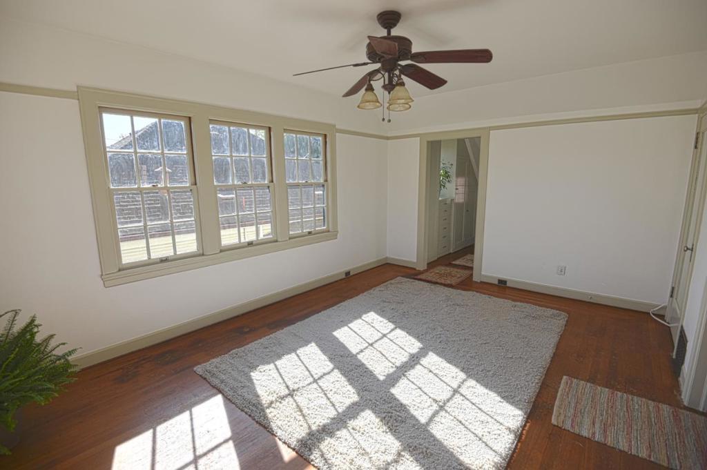 929935 Monterey Street Property Photo 37