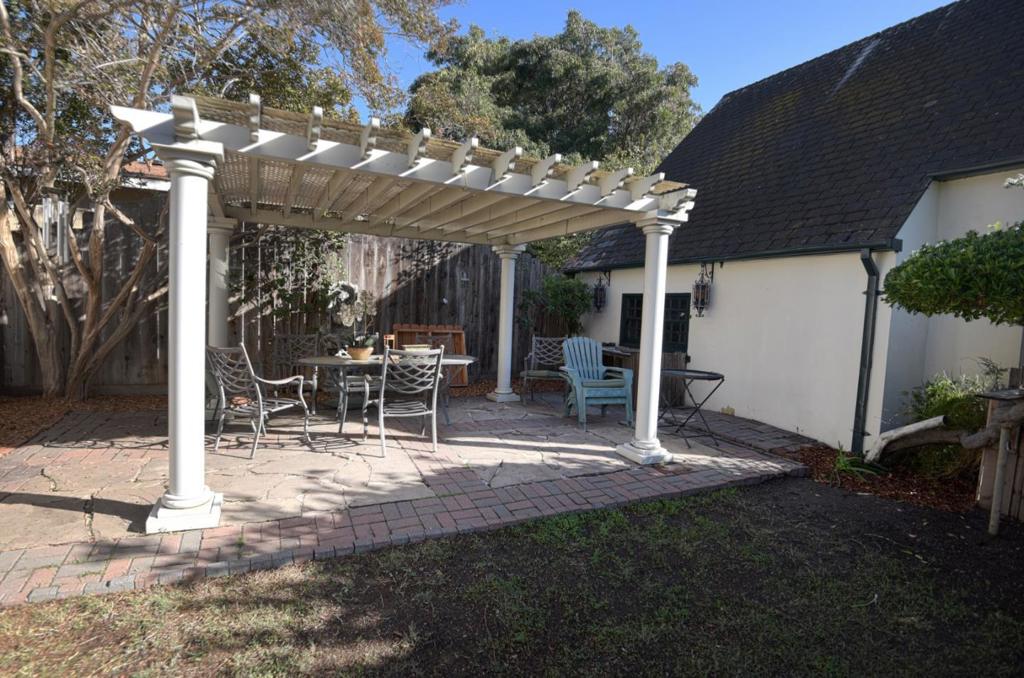 929935 Monterey Street Property Photo 43