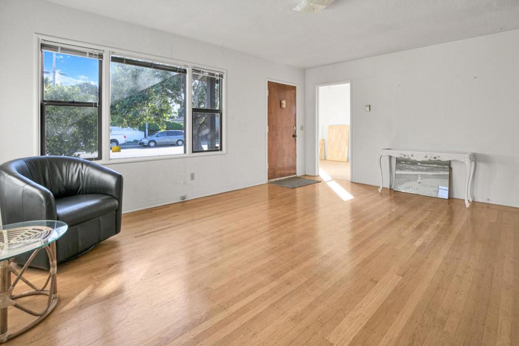 515 Laguna Street Property Photo 9