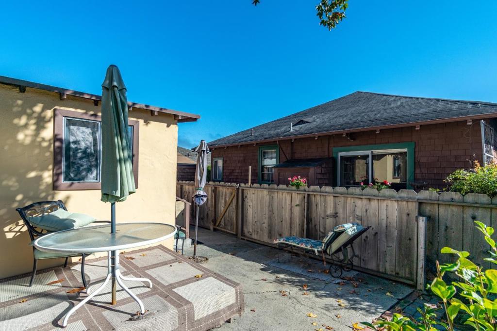 372 Monroe Street Property Photo 28