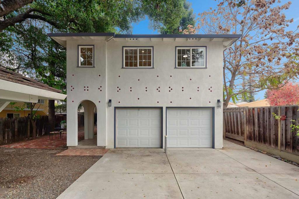 791 Palo Alto Avenue Property Photo 22