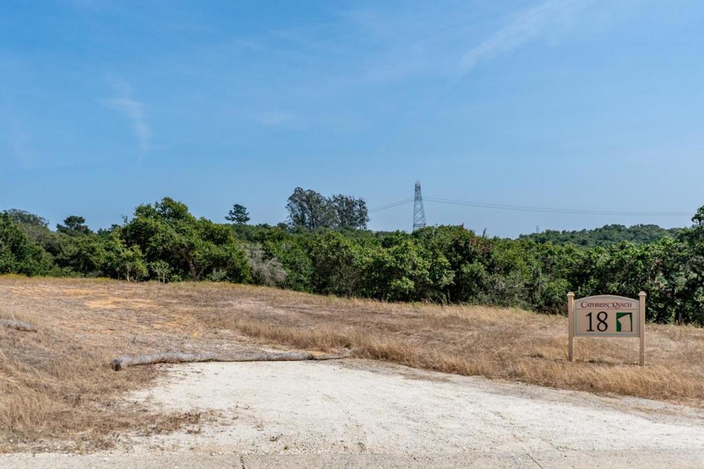 9055 Hidden Canyon Road Property Photo 2