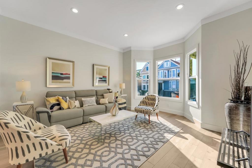 321 Castro Street Property Photo 10