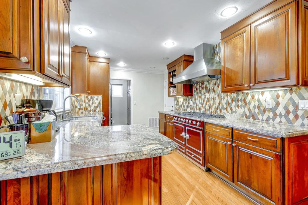 433 Daniel Way Property Photo 11