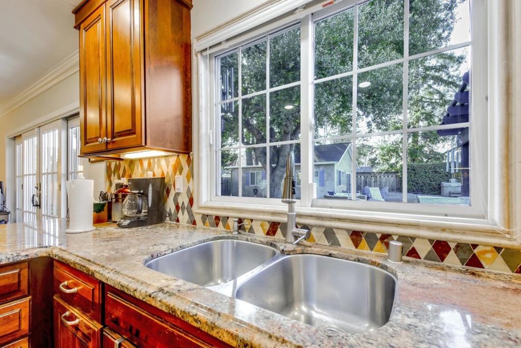 433 Daniel Way Property Photo 16