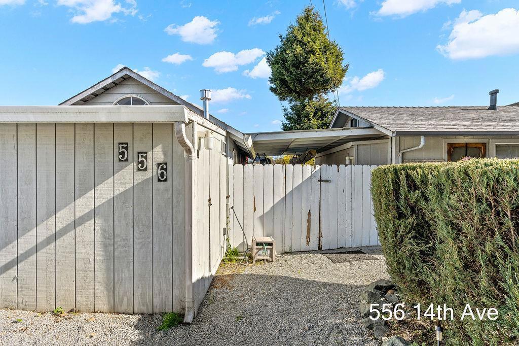 552 14th Ave Property Photo 39