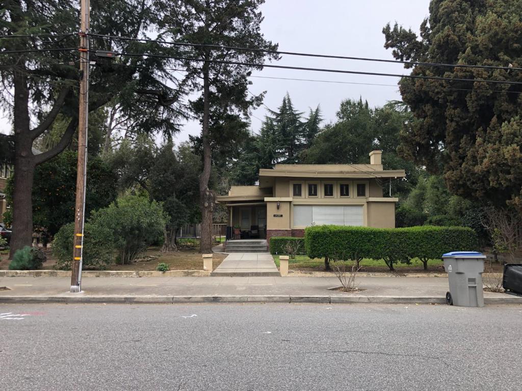 1439 Newport Avenue Property Photo 2