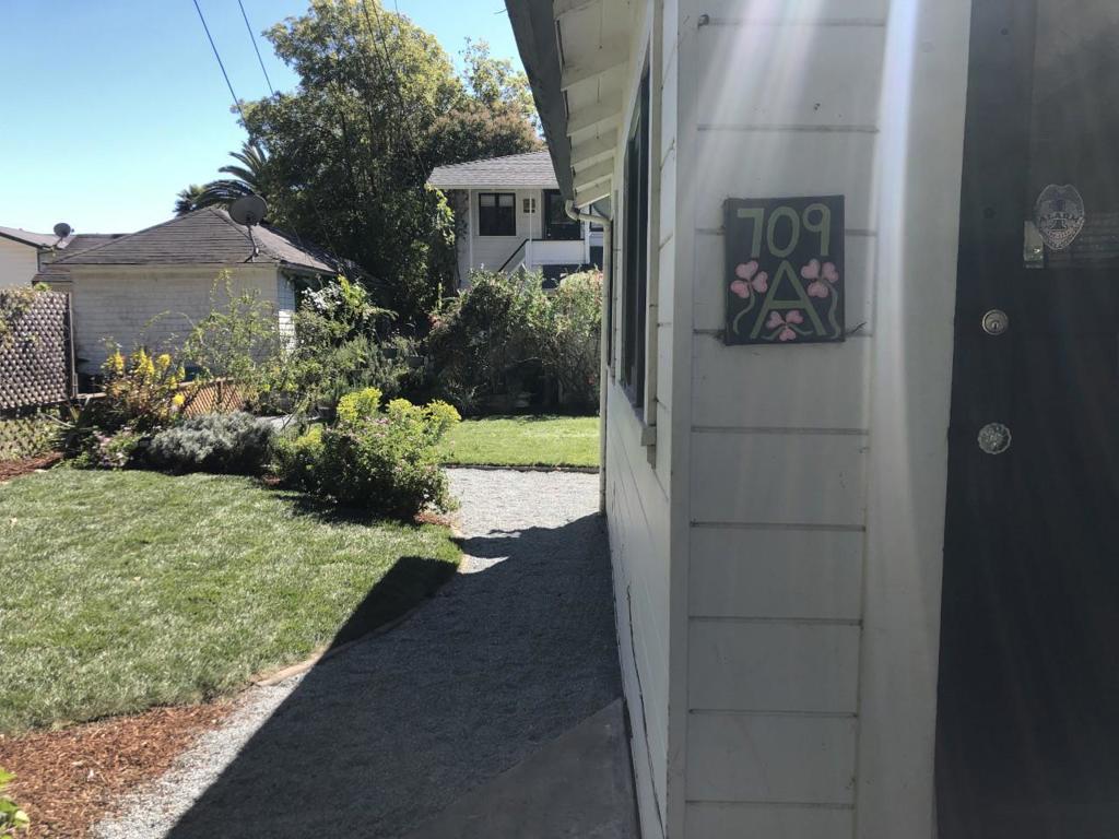 709 El Salto Drive Property Photo 4