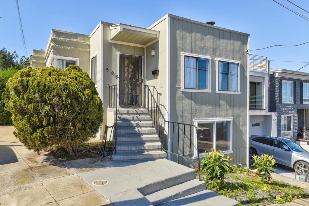 598 Crocker Avenue Property Photo 1