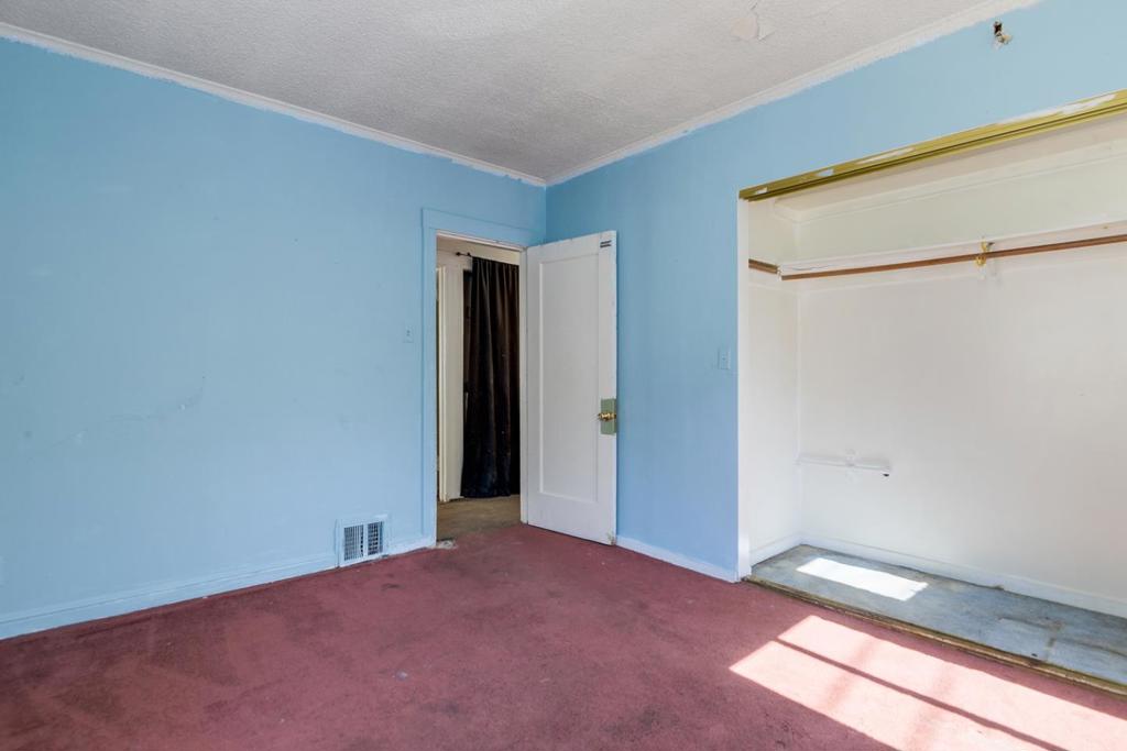 598 Crocker Avenue Property Photo 19