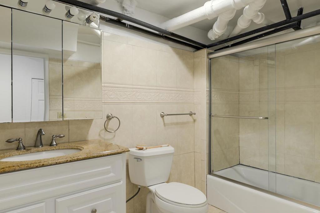 598 Crocker Avenue Property Photo 28