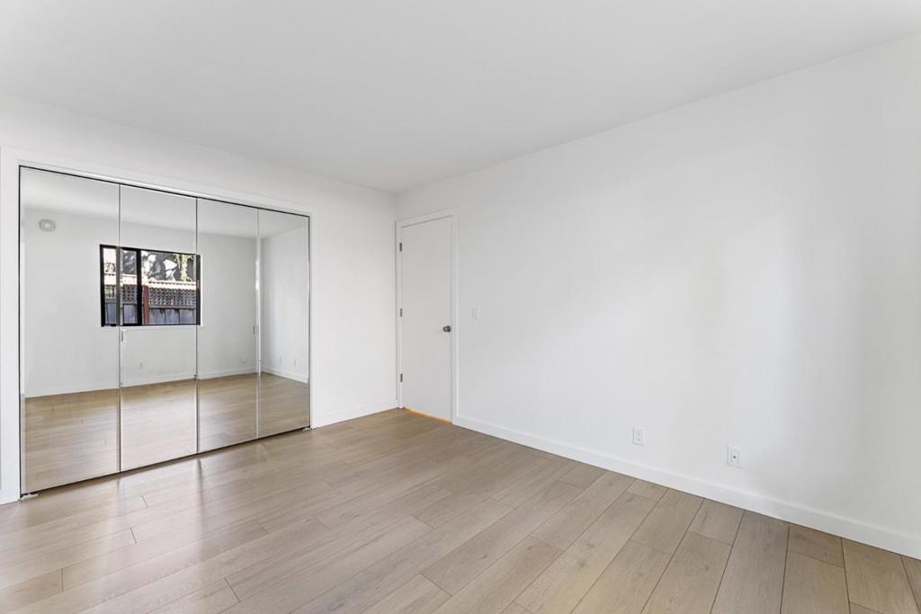 1069 7th Avenue Property Photo 17