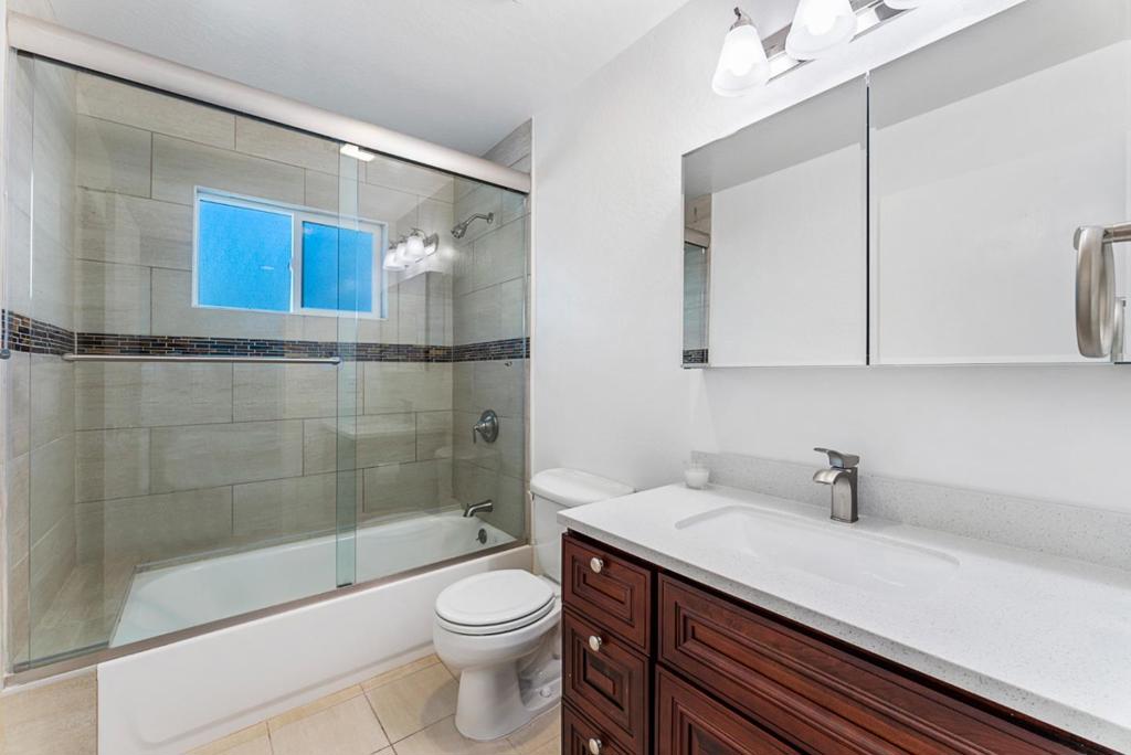 1069 7th Avenue Property Photo 18