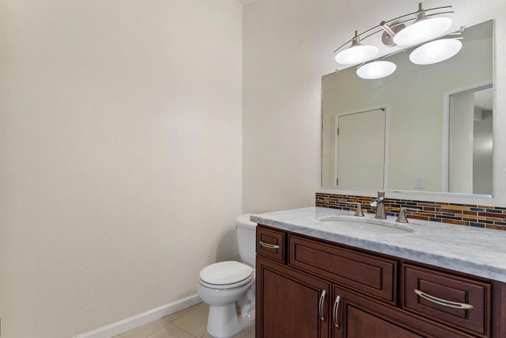 1069 7th Avenue Property Photo 19