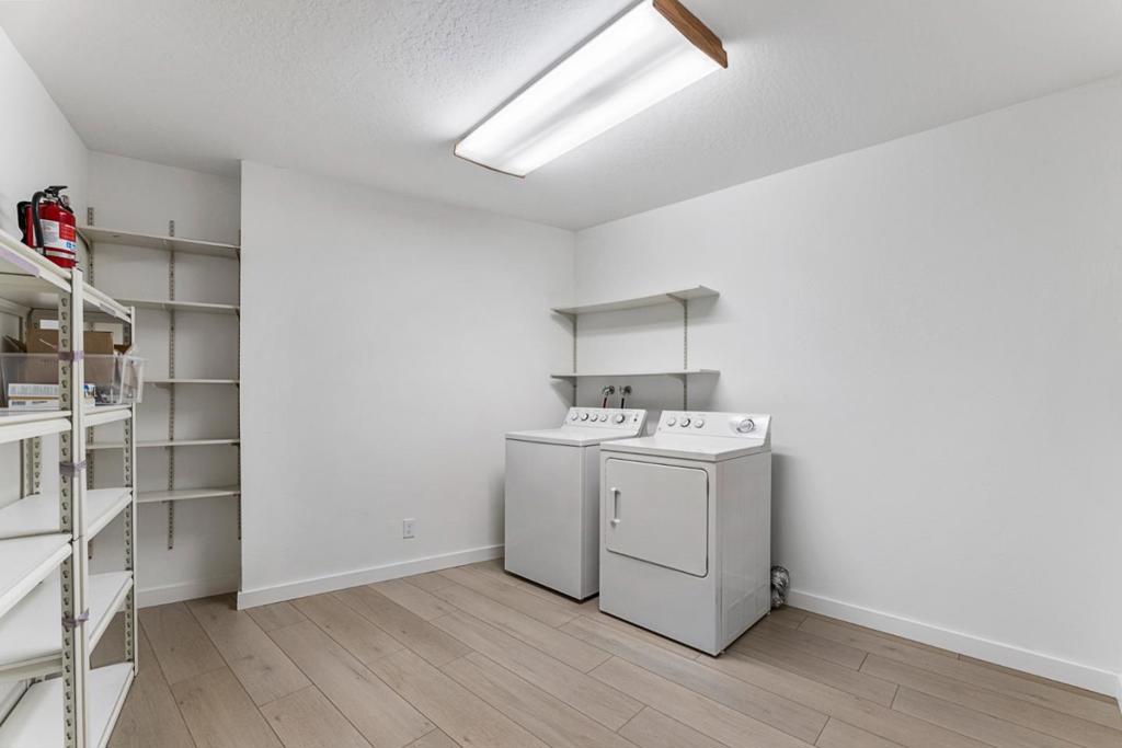 1069 7th Avenue Property Photo 20