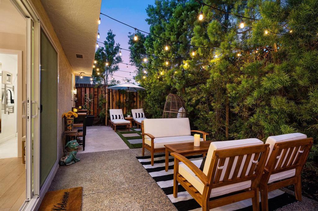1727 Gum Street Property Photo 40