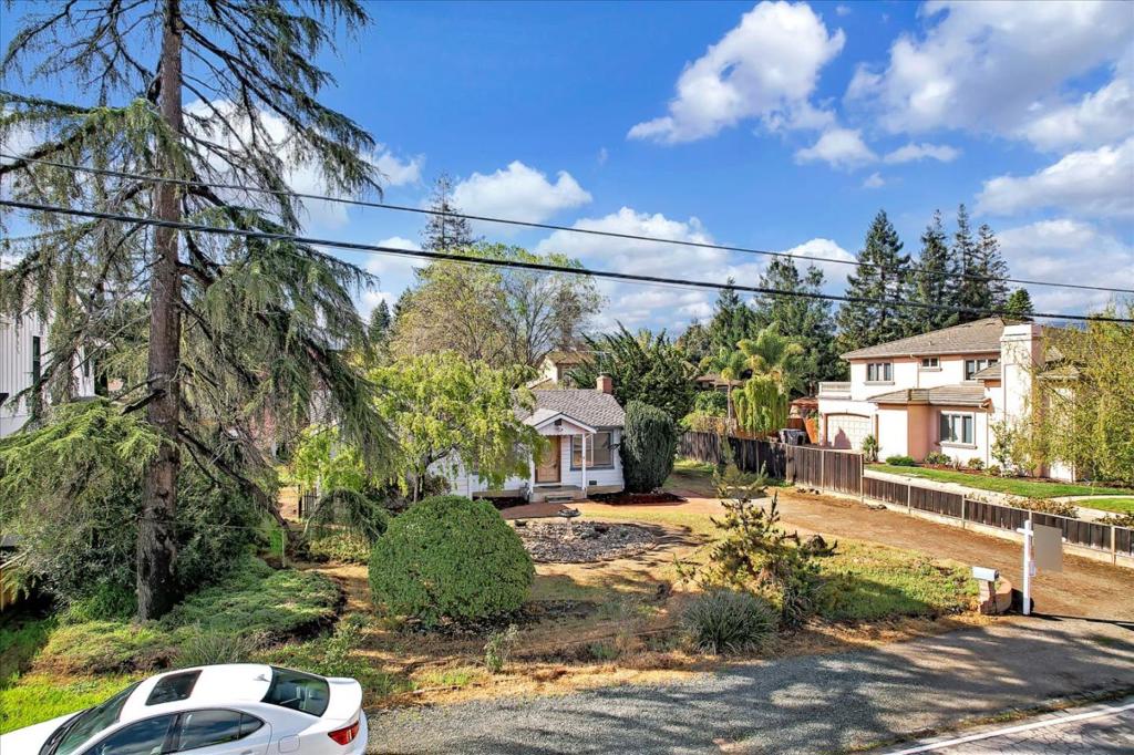679 Sleeper Avenue Property Photo 8