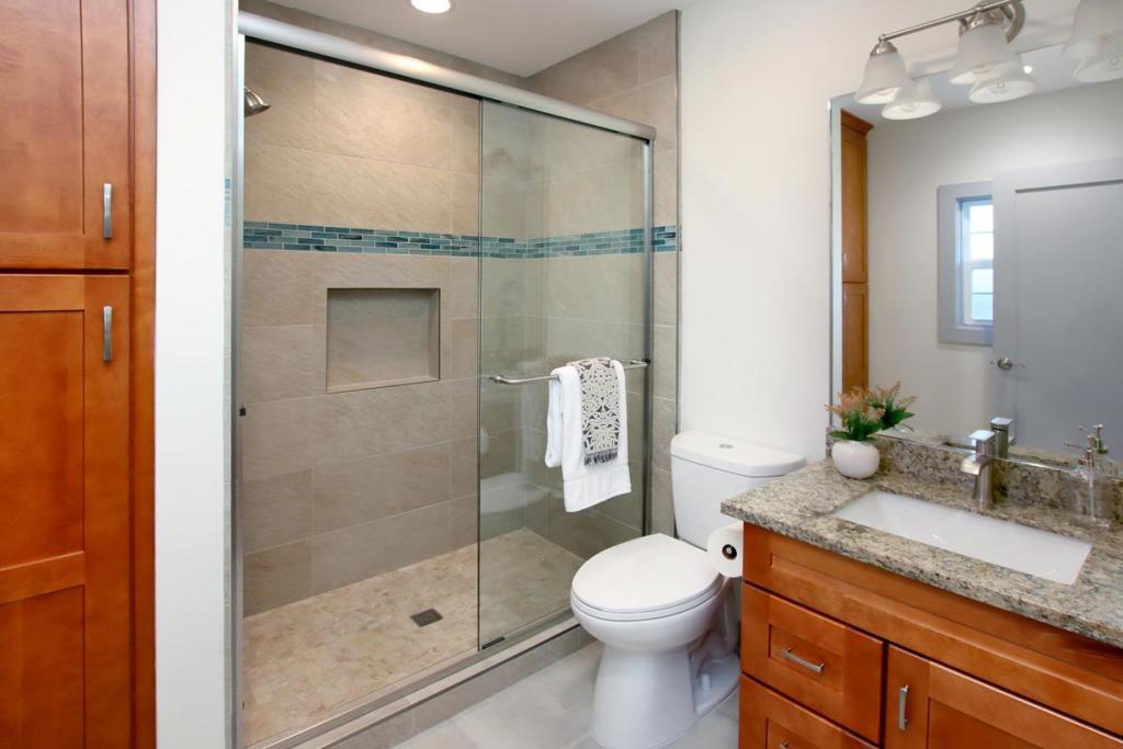 1031 Cayuga Street Property Photo 31
