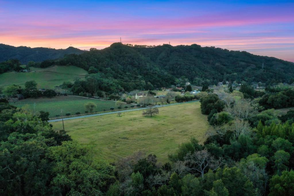 15230 Oak Glen Avenue Property Photo 10