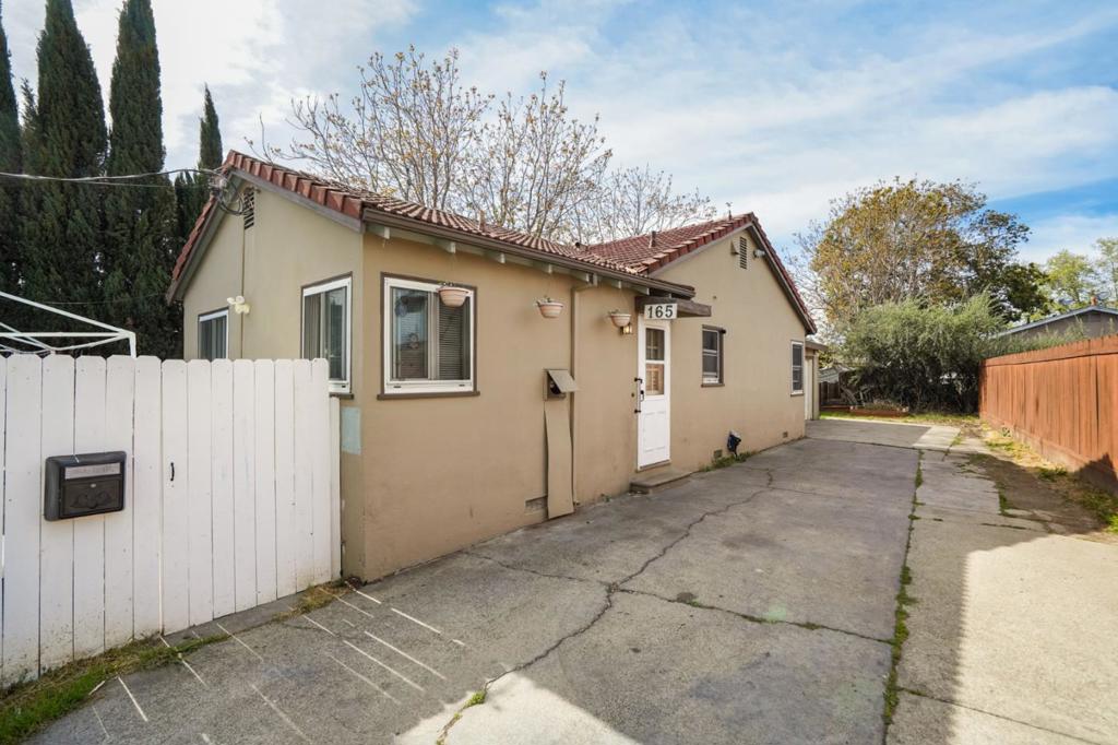 163 Willow Street Property Photo 1