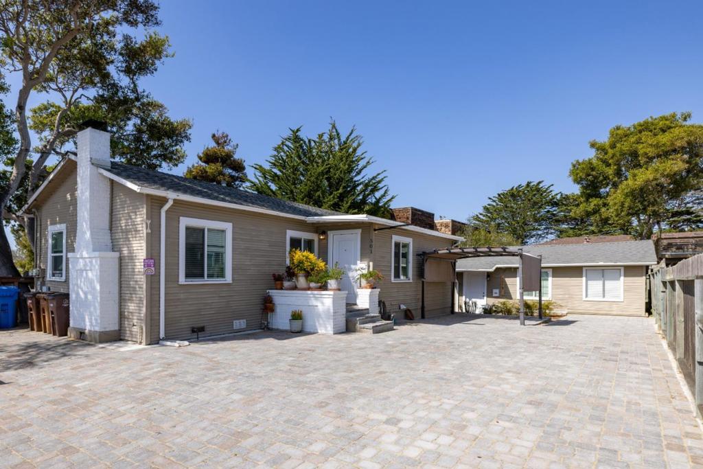 ML81889805 Property Photo 2