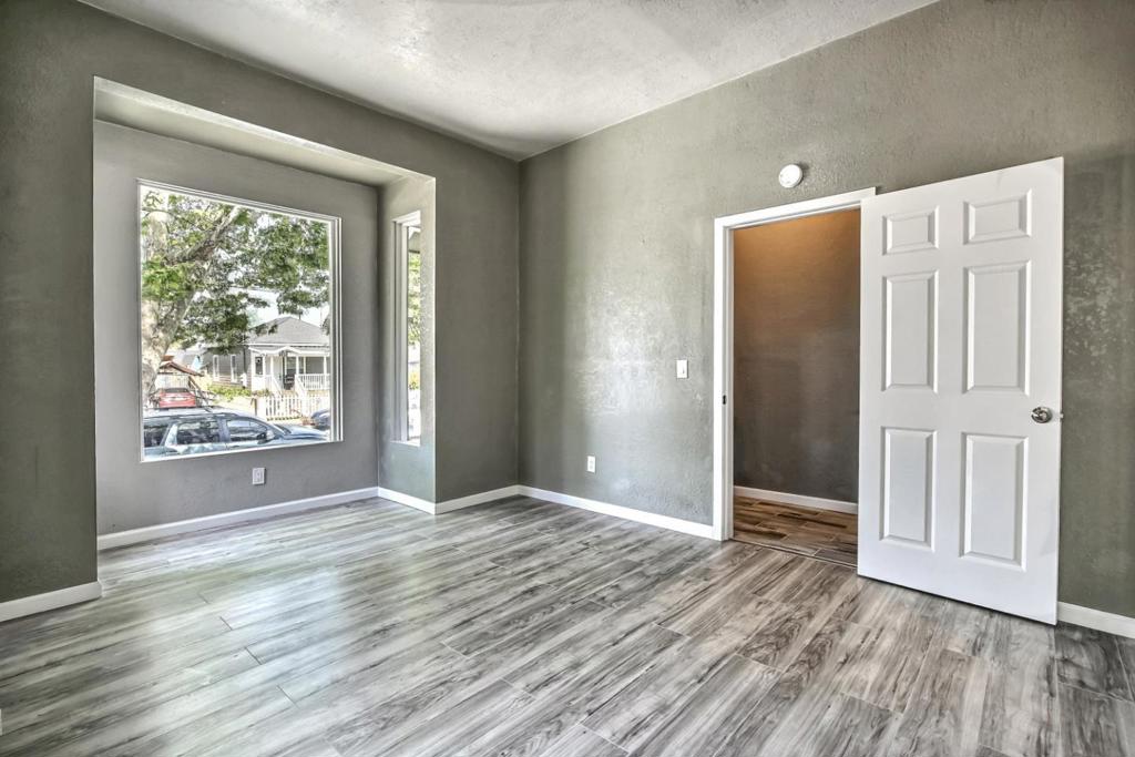 1493 Ford Avenue Property Photo 2
