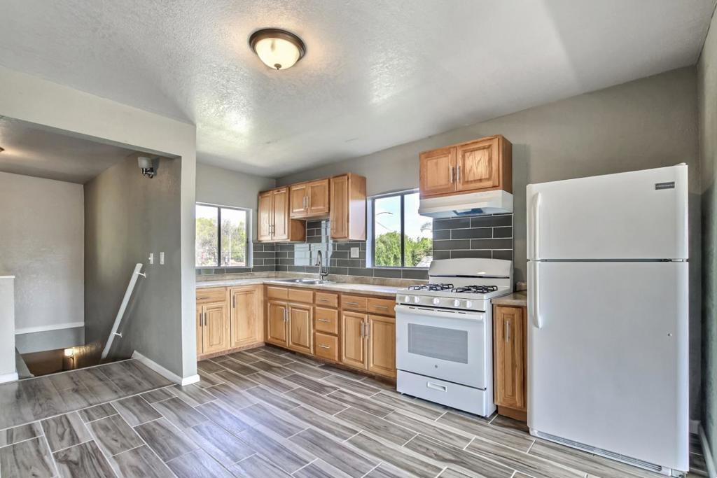 1493 Ford Avenue Property Photo 10