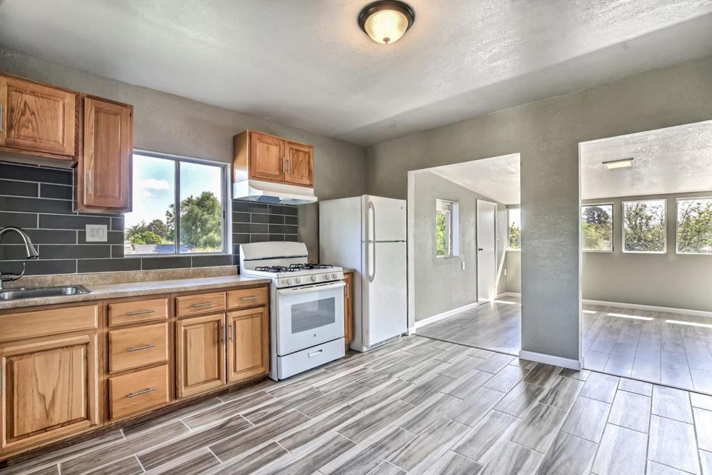 1493 Ford Avenue Property Photo 11